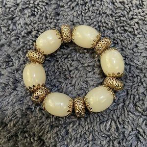 Opal and gold bracelet